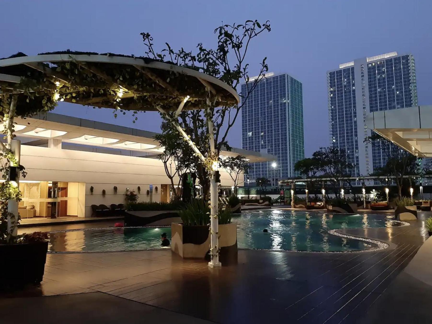 U Residence 2 Studio Apartment Pool View Tangerang Eksteriør bilde